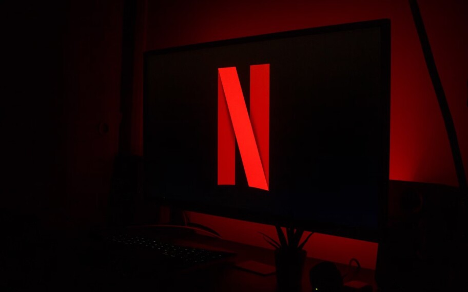 Netflix cancela plano Básico de assinatura no Brasil e aumenta preços nos  EUA