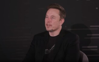 Elon Musk diz que IA pode criar "renda universal" e eliminar necessidade de trabalhar